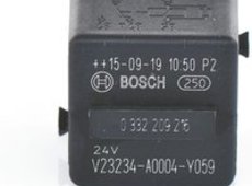 Relais, Kraftstoffpumpe | Bosch, Nennspannung: 24 V, Temperaturbereich bis: 85 °C Temperaturbereich von: -40 °C