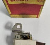 Halter, Kohleb&uuml;rsten Bosch 1124336049