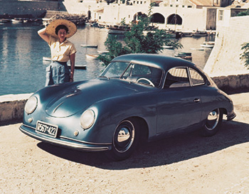 Die ersten Porsche 356 kamen noch aus Österreich - ab 1949 wurden sie in Deutschland gebaut  Foto: Porsche