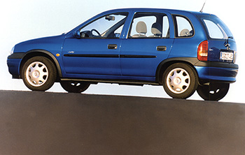 Ab Anfang 1993 wurde in Saragossa/Spanien und Eisenach/Deutschland die zweite Generation des Corsa produziert  Foto: Opel